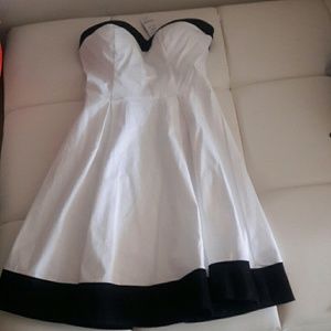 Sexy BEBE strapless white dress Summer perfect